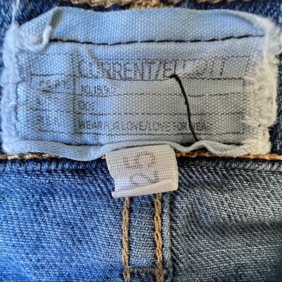 Current/Elliott The Cropped Bootcut Jeans - Picture 3 of 11